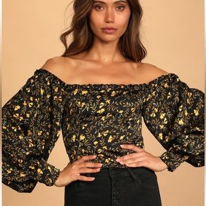 Lulus black floral crop top
